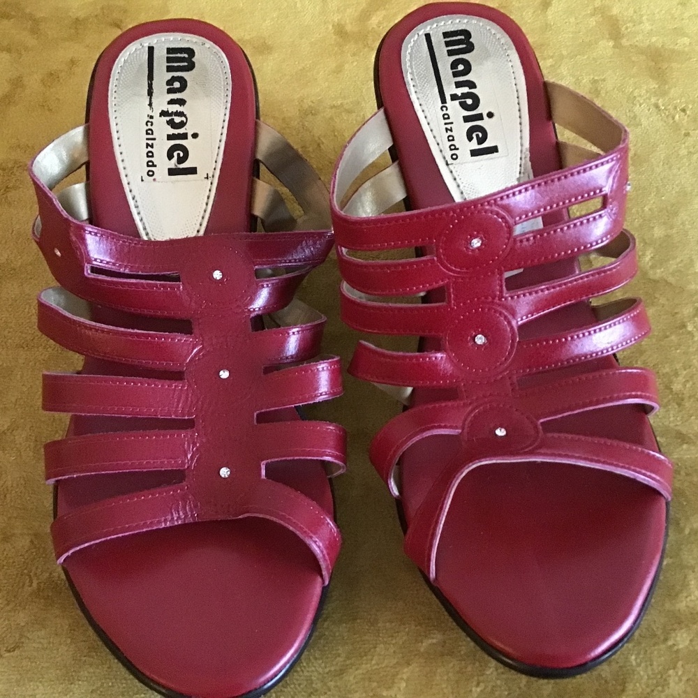Marpiel Wedge Sandal - Red